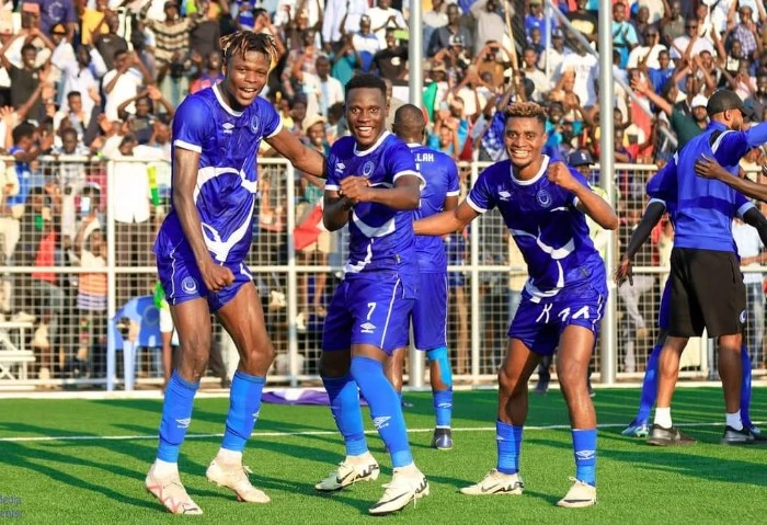 بسبب الحرب، الهلال السوداني يعلن مشاركته في الدوري الموريتاني أعلن الهلال السوداني بصفة رسمية مشاركته في الدوري الموريتاني في الموسم المقبل، وذلك بعد تدهور الحالة الرياضية في البلا