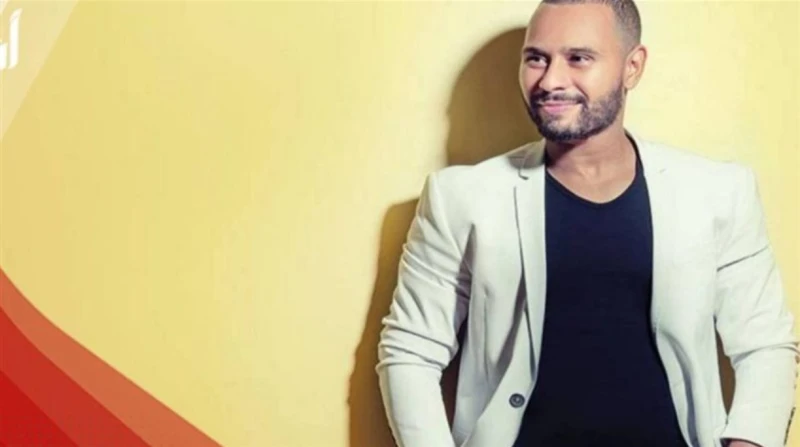 محمد الريفي: كارول سماحة أستاذتي.. وزعلت منها كشف الفنان المغربي محمد الريفي، عن أمنيته في إحياء حفل مع الفنانة شيرين عبد الوهاب، على مسرح واحد، مشيرا إلى أنه حقق ذلك في إحدى حفلات