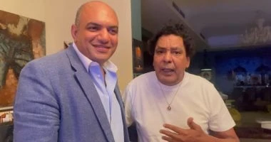 طبيب محمد منير يطمئن جمهوره على صحتة من ألمانيا: معنوياته مرتفعة.. فيديو تعرف على التالي طبيب محمد منير يطمئن جمهوره على صحتة من ألمانيا: معنوياته