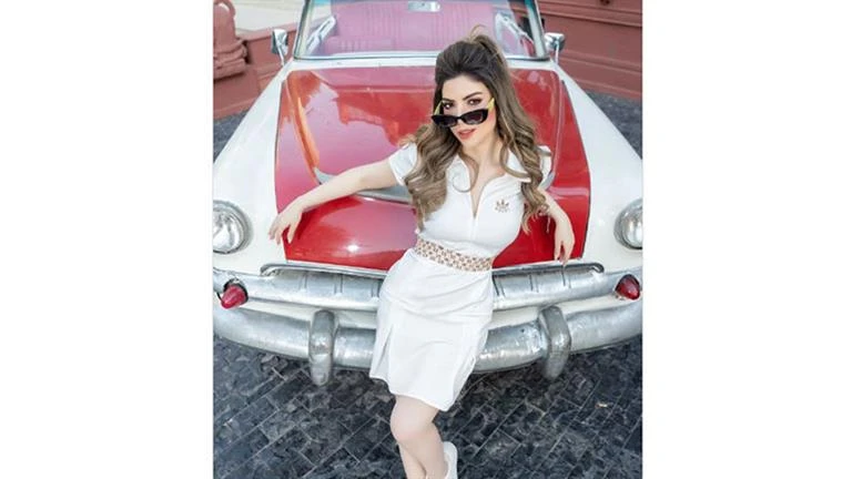 فنون: ميرنا جميل تتألق في أحدث ظهور لها.. والجمهور يغازلها اقرأ في أفاق عربية ميرنا جميل تتألق في أحدث ظهور لها والجمهور يغازلها، 01 00 ص الأحد 11