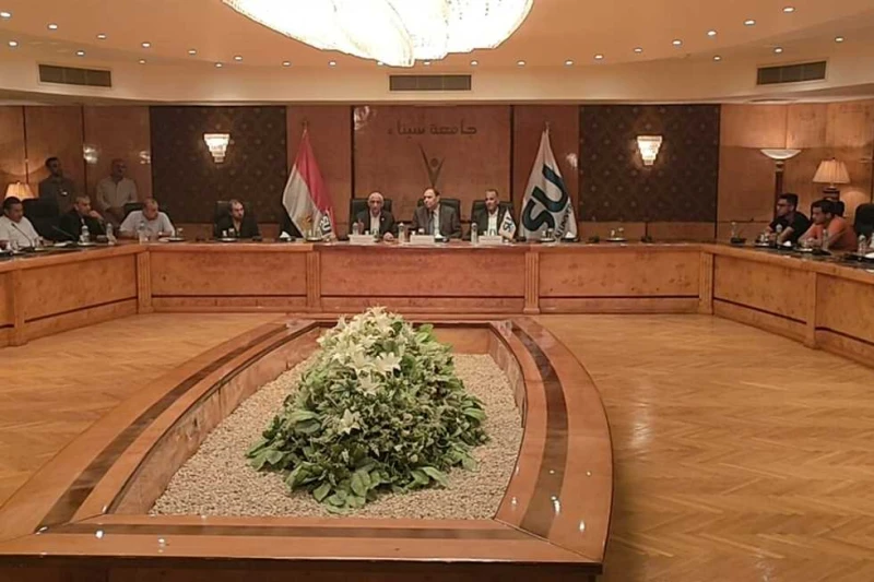 محافظ شمال سيناء يشهد لقاءا مع شباب اعرف بلدك في العريش التقى اللواء دكتور خالد مجاور، محافظ شمال سيناء، بالفوج الاول من رحلات اعرف بلدك بالمحافظة في