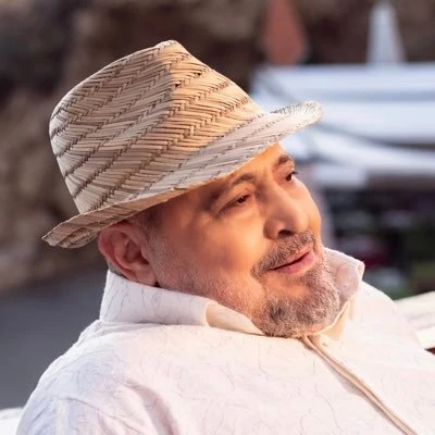 جورج وسوف: لبنان بخير وسيبقى بخير ونجاح كبير ل رقصة إسباني في أقل من أسبوع واحد، تخطت أغنية الفنان جورج وسوف الجديدة رقصة إسباني، من كلمات ملاك عادل، ألحان محمد يحيى وتوزيع باسم رز