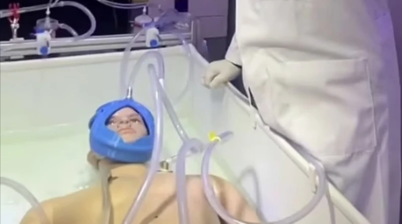 الخلود ليس مستحيلا.. تقنية طبية لاستعادة الحياة بعد الموت تتحدى شركة الألمانية مفهوم الموت التقليدي، حيث تقدم لعملائها فرصة فريدة لتجميد أجسادهم أو