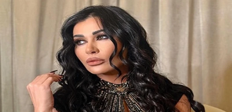 فنون ومشاهير: بالمايوه... نادين الراسي تستعرض رشاقتها أمام حوض السباحة (صور) شاهد المقال التالي من صحافة لبنان عن بالمايوه . نادين الراسي تستعرض