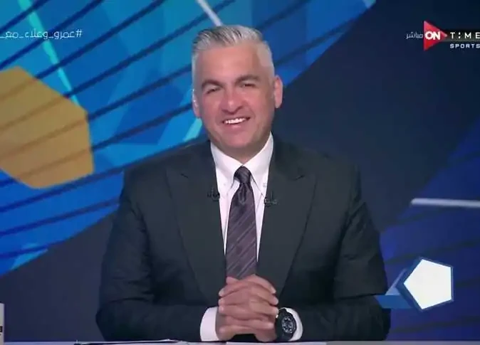 كشف 4 صفقات من العيار الثقيل على أعتاب النادي الأهليكشف الإعلامي سيف زاهر عن أن النادي الأهلي يقترب من إتمام صفقات من العيار الثقيل يهدف من خلالها