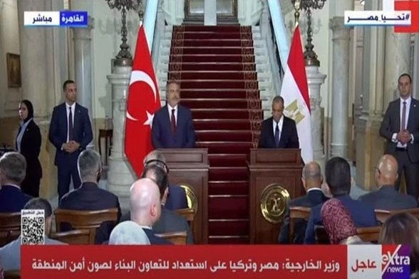 وزير الخارجية: اتفقت مع نظيري التركي على الوصول لحجم تبادل تجاري 15 مليار دولار جانب من اللقاءمدحت بدرانأعلن وزير الخارجية والهجرة وشؤون المصريين بالخارج الدكتور بدر عبد العاطي، أن