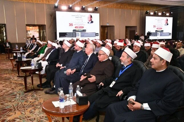 في اليوم الثاني لمؤتمر المجلس الأعلى للشئون الإسلامية ال 35.. انعقاد الجلسة العلمية الرابعةعقدت الجلسة العلمية الرابعة لمؤتمر المجلس الأعلى للشئون