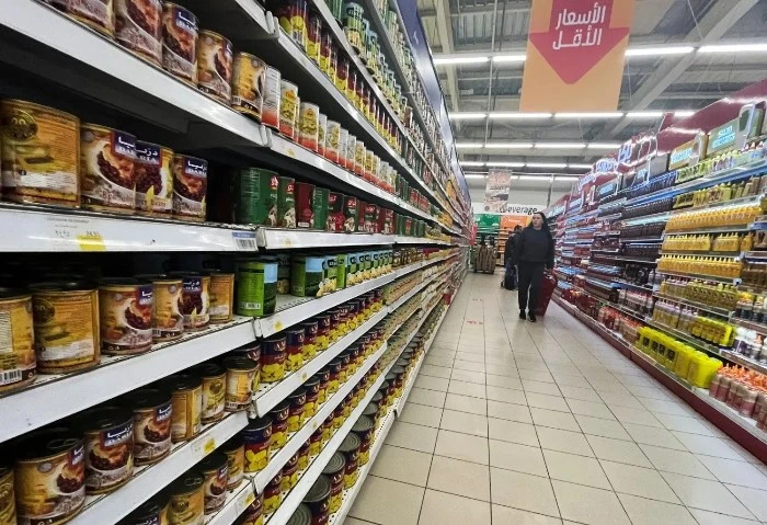 أسعار السلع الأساسية اليوم الأحد 25 أغسطس بالأسواق أسعار السلع ، استقرت أسعار السلع الأساسية، في بداية تعاملات اليوم الأحد 25 أغسطس 2024، في الأسواق