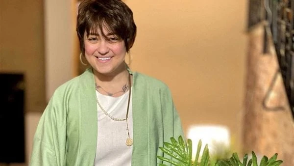 بعد تصدرها التريند .. صور تكشف إطلالات مروة عبد المنعم تصدرت الفنانة مروة عبد المنعم تريند مؤشر البحث جوجل بعد حديثها عن الحجاب والدين بأحد البرامج