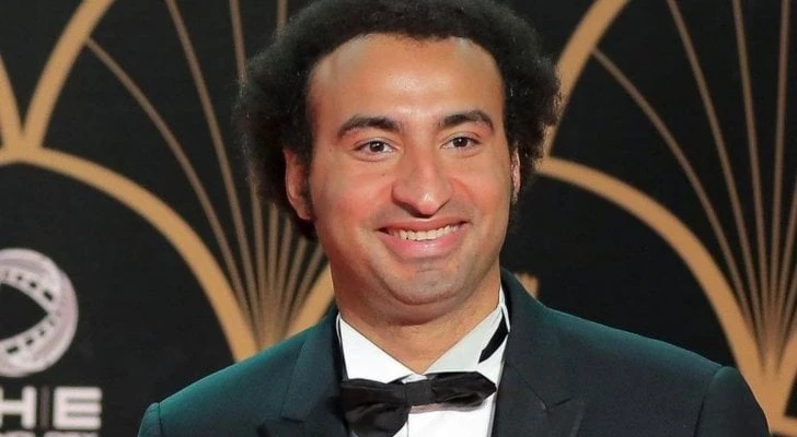 الصفا الثانوية بنات.. علي ربيع يروج لأحدث أعماله السينمائية .. صور تعرف على التالي الصفا الثانوية بنات.. علي ربيع يروج لأحدث أعماله السينمائية ..