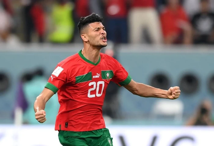 وكيل أشرف داري يكشف ل افاق عربية حقيقة مفاوضات الأهلي لضم نجم المغرب كشف عبد اللطيف الفلفلي وكيل اللاعب المغربي أشرف داري لاعب فريق استاد بريست الفرنسي، عن حقيقه مفاوضات النادي الأ