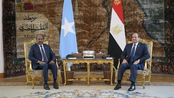 فيديو.. استقبال الرئيس السيسي ل نظيره الصومالي وتفاصيل المؤتمر الصحفينشر المستشار الدكتور أحمد فهمي المتحدث الرسمي باسم رئاسة الجمهورية، فيديو