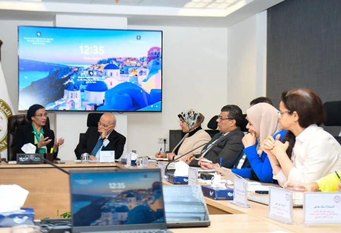 الطريق إلى التحول للأخضر، وزير البيئة تجتمع بلجنة السياسات المناخية افتتحت الدكتورة ياسمين فؤاد وزيرة البيئة الاجتماع الأول للجنة السياسات البيئية