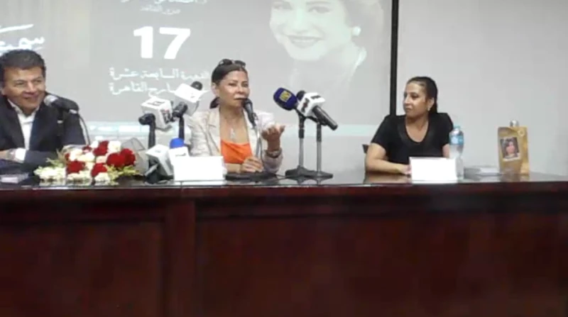 سلوى محمد علي تضرب ولا تبالي: محدش قدوة لحد والفن مش رسالة كرم المهرجان القومي للمسرح المصري بالمجلس الأعلى للثقافة الفنانة سلوى محمد علي، خلال ندوة