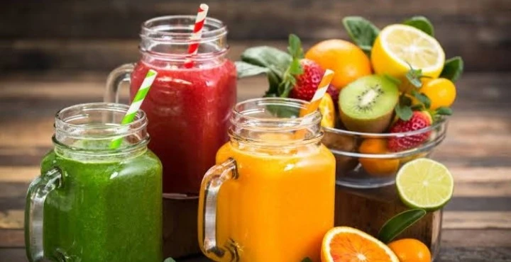 طريقة عمل العصائر المجمدة.. وصفة منعشة وسهلةتعتبر العصائر المجمدة واحدة من ألذ المشروبات الصيفية التي توفر انتعاشا فوريا في أيام الحرارة الشديدة.