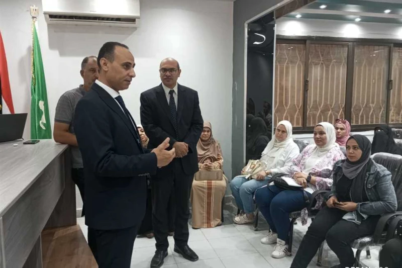 وكيل صحة الشرقية يؤكد على أهمية التوعية بجدري القرود وطمأنة المواطنين بالمحافظة أكد الدكتور هاني مصطفي جميعة وكيل وزارة الصحة بالشرقية، اليوم