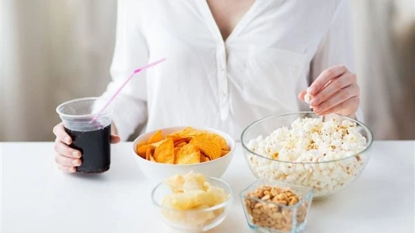 الكربوهيدرات والسكر والدهون.. هيئة التغذية البريطانية تحذر من خطر الإصابة بالخرفكشفت هيئة التغذية البريطاني عن طعام شائع يلعب دورا في تعزيز مشكلتين