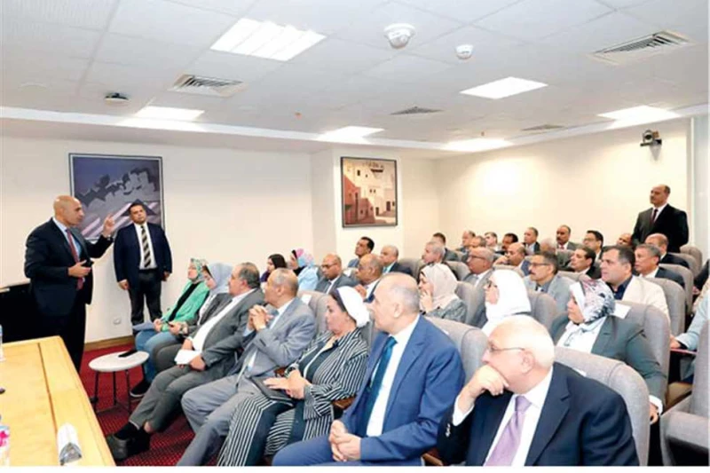 استعدادات مكثفة بالتعليم لاستقبال العام الدراسي الجديد شدد محمد عبداللطيف، وزير التربية والتعليم، على ضرورة الاستعداد لبداية العام الدراسى الجديد