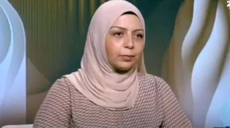 الطب يكشف حقيقة تبول طفل كفر الشيخ أحجارا كريمة وألماسا أثارت سيدة من كفر شيخ جدلا واسعا مؤخرا، بعدما ادعت أن طفلها يتبول أحجارا كريمة وألماسا ليس له