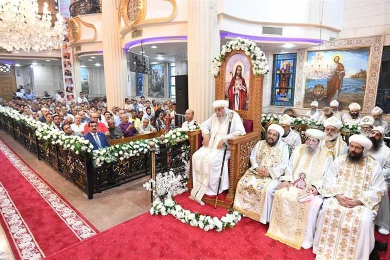 خلال تدشين كنيسة العذراء بالإسكندرية.. البابا تواضروس: دشن قلبك بالصلوات وعقلك بالقراءات دشن البابا تواضروس الثاني، بابا الإسكندرية بطريرك الكرازة