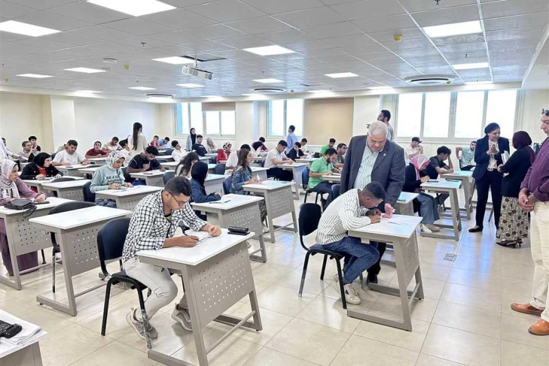 بدء امتحانات الدور الثاني 20232024 في جامعة برج العرب التكنولوجية.. والجوهري يتفقد اللجان (صور) بدأت جامعة برج العرب التكنولوجية فى الاسكندرية،