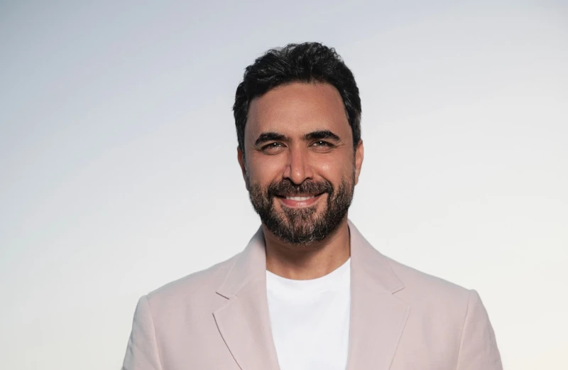 بالفيديو- نادر الأتات يشعل أجواء السهر في بيروت ويحتفل بعيد ميلاده الحافل بالمعايدات بالتزامن مع احتفاله بعيد ميلاده، أحيا الفنان اللبناني، نادر