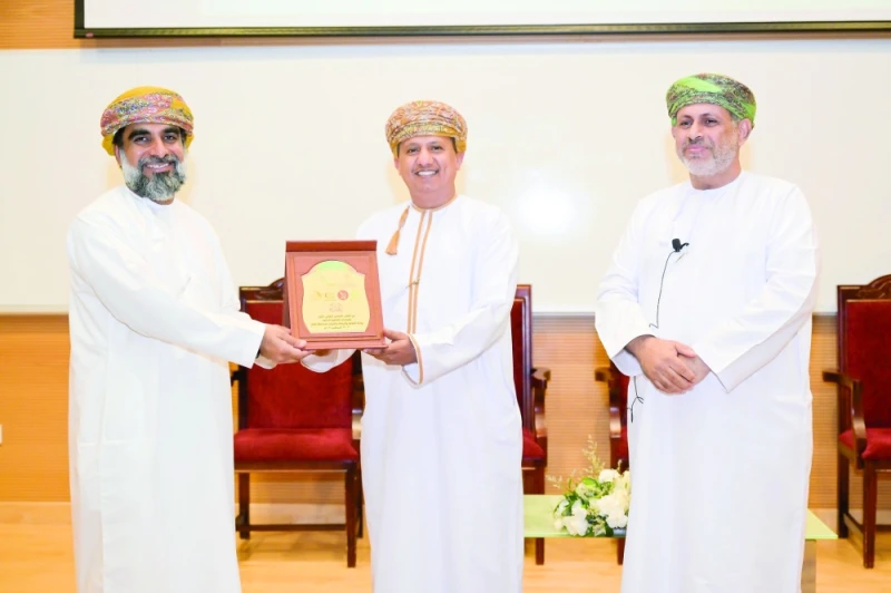 ختام ملتقى التضامن الثقافي بصلالة الثقافة والمنوعات الثقافة والمنوعات، ختام ملتقى التضامن الثقافي بصلالة،اختتم مساء أمس بمجمع السلطان قابوس الشبابي