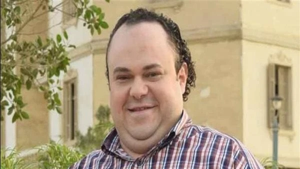 إيحاءات مدحت تيخا يوجه رسالة لاذعة ل المهن التمثيلية بسبب مشاهير تيك توك هاجم الفنان مدحت تيخا نقابة المهن التمثيلية بعد استضافة أحد مشاهير التيك