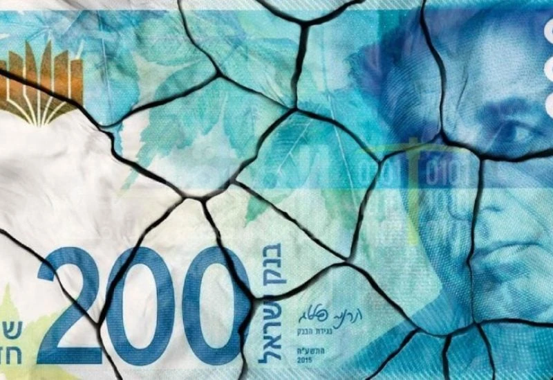 تعاني إسرائيل من أزمات اقتصادية متصاعدة بعد عشرة أشهر من العدوان على غزة، مع تفاقم العجز المالي وتضرر الشركات، ووسط توقعات بأداء أكثر قتامة جراء توسع الصراع إلى جبهات إيران ولبنان 