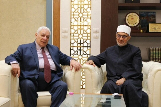 مفتي الجمهورية: التعاون مع النواب مهم لتحقيق مقاصد الشريعة الإسلامية في تعزيز الاستقرار الاجتماعي والروحيأكد الدكتور نظير عياد مفتي الجمهورية، أهمية