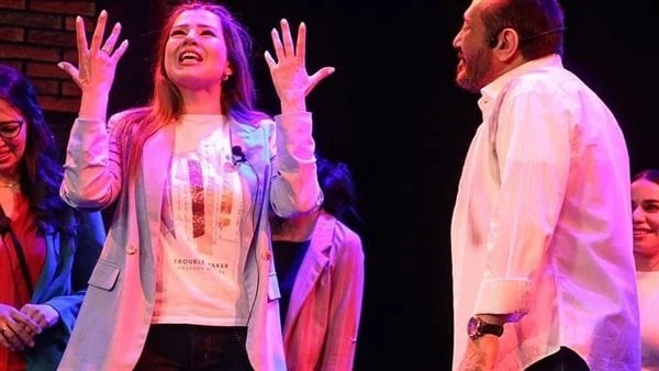 تعرف على موعد عرض الموسم الثاني من مش روميو وجوليت أعلن المسرح القومي عن موعد عرض الموسم الثاني من مسرحية مش روميو وجوليت ، وذلك بعد انتهاء عرض