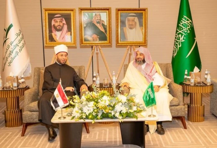 وزير الأوقاف يشارك في المؤتمر التاسع للشئون الإسلامية بالسعودية وصل الدكتور أسامة الأزهري وزير الأوقاف، للمملكة العربية السعودية للمشاركة في المؤتمر