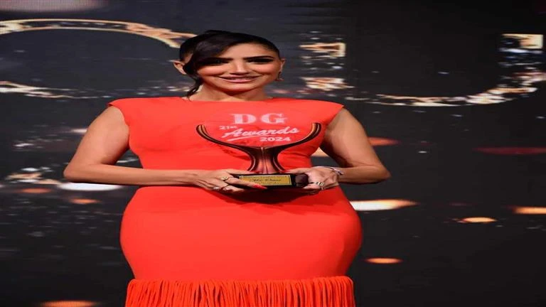 100 صورة لنجوم الفن بحفل توزيع جوائز دير جيست 2024 تعرف على التالي 100 صورة لنجوم الفن بحفل توزيع جوائز دير جيست 2024، 01 56 م السبت 07 سبتمبر 2024 كتب هاني صابر تصوير محمود عبدالن