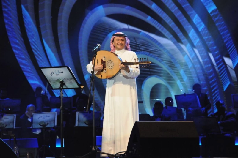 الثقافة والفن: ثراه في عيني ذهب.. عبدالمجيد عبدالله يحتفي بالوطن بأغنية جديدة قدم المطرب عبد المجيد عبد الله هدية فنية للوطن بمناسبة اليوم الوطني السعودي 94، من خلال أغنيته الجديدة