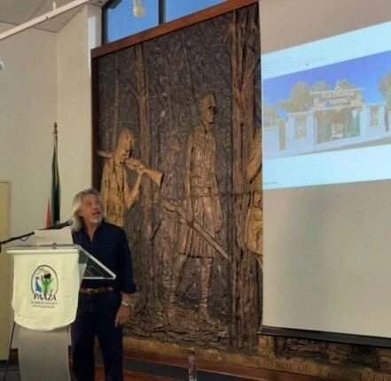 الاستشاري العالمي لحديقة حيوان الجيزة يستعرض رؤية تطويرها وموعد الافتتاحاستعرض برنارد هاريسون، الرئيس السابق لمنظمة حدائق الحيوان العالمية، ومستشار التصميم العالمي الحالي لحديقة حي