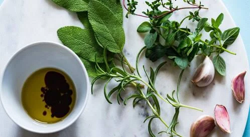 7 أعشاب موسعة للشعب الهوائية.. تعرف عليهاتوسع الشعب الشعب الهوائية هو هدف رئيسي للعديد من الأشخاص الذين يعانون من مشاكل في التنفس، مثل الربو، والتهاب