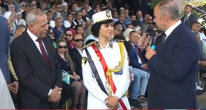 ملازم تحت الاختبار: التحاق شقيقي الأكبر بأكاديمية الشرطة شجعني لاتخاذ الخطوةقالت سامية محمد شمس، ملازم تحت الاختبار وخريجة بأكاديمية الشرطة، إنها