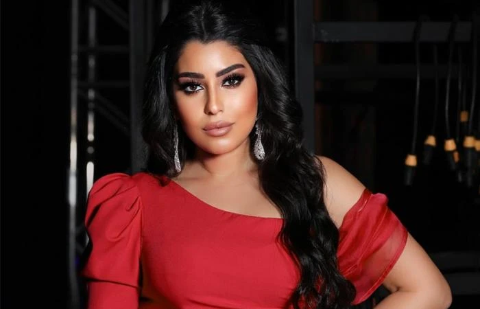 وافقت الفنانة أيتن عامر على تقديم دور البطولة النسائية أمام الفنان محمد رجب في مسلسل الحلانجي الذي يكتبه محمود حمدان ويخرجه معتز حسام، ومن المقرر أن