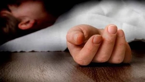 هل يشعر الإنسان بقرب وفاته؟.. تعرف على العلاماتقال الشيخ عويضة عثمان، أمين الفتوى في دار الإفتاء المصرية، إنه لا يوجد دليل على أن الإنسان يشعر بوفاته أثناء حياته، ولكن هناك تجارب ت