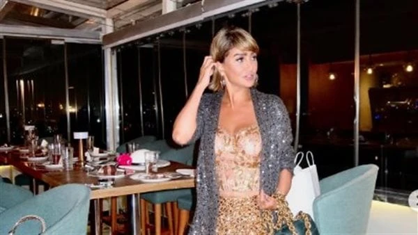 غادة عبد الرازق تتألق بإطلالة كلاسيكية جذابة شاهدشاركت الفنانة غادة عبد الرازق، صورا لها في أحدث ظهور عبر حسابها الشخصي على موقع التواصل الاجتماعي