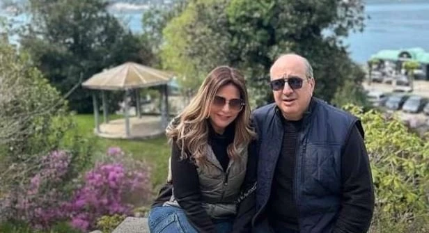 بدأت قصة حبهما منذ 30 عام.. من هو عامر الصباح زوج صابرين؟خطفت الفنانة صابرين الأنظار في أحدث ظهور لها برفقة زوجها المنتج عامر الصباح، وذلك خلال إحدى