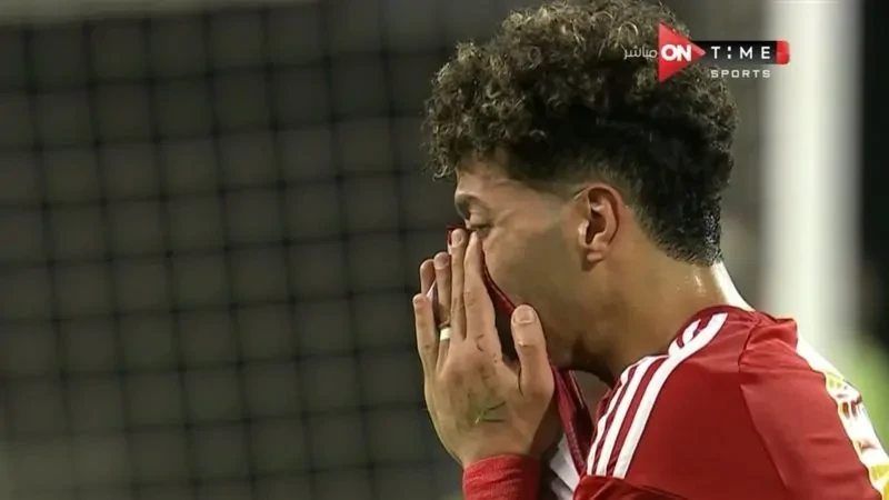 عاجل إصابة إمام عاشور واستبعاده من معسكر المنتخب و أول تعليق من اللاعبإمام عاشور , تعرض لاعب وسط النادي الأهلي ومنتخب مصر ، لإصابة خلال تدريبات