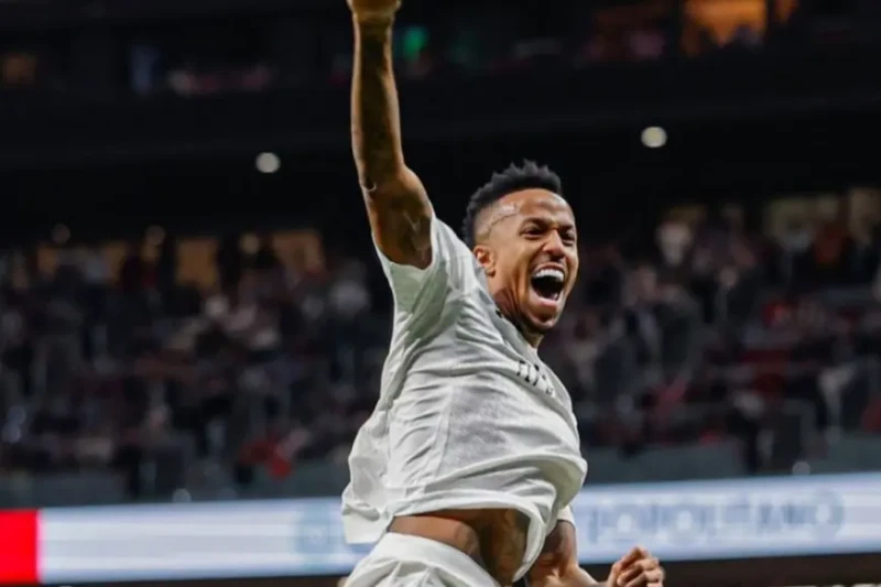 أنخل كوريا يحرم ريال مدريد من فوز ثمين في ملعب أتلتيكو مدريد وضع المهاجم الأرجنتيني أنخيل كوريا ريال مدريد في مرمى الفوز على ملعب واندا الخاص بأتلتيكو مدريد، مسجلا هدفا قاتلا في ال