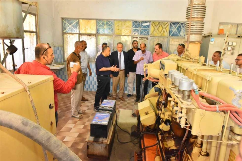 استعدادا للعام الدراسي.. محافظ أسيوط يكلف بإزالة الإشغالات ورفع القمامة بمحيط المدارس تفقد اللواء دكتور هشام أبوالنصر، محافظ أسيوط، مدرسة ديروط