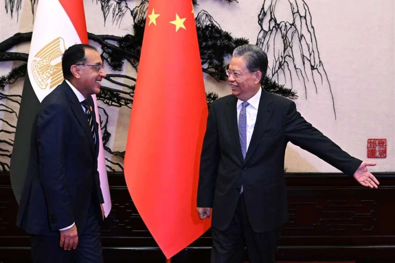 خلال تواجد مدبولي في بكين.. الصين تعلن عن منحة لمصر بقيمة 100 مليون يوان عقد الدكتور مصطفى مدبولي، رئيس مجلس الوزراء، لدى وصوله بكين اليوم الثلاثاء، اجتماعا مع تشاو له جي، رئيس الل