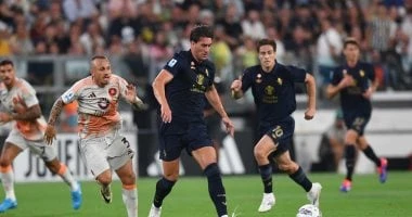 -يوفنتوس وروما يرتضيان التعادل السلبى فى قمة الدورى الإيطالى .. تعادل فريقا يوفنتوس ضد روما، سلبيا في المباراة التي أقيمت بينهما مساء الأحد، على ملعب أليانز، ضمن منافسات الجولة الث