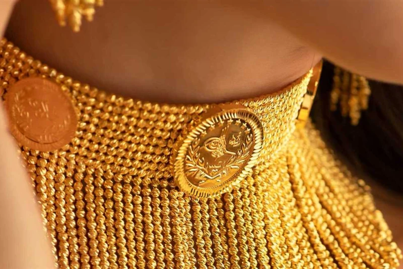 عيار 21 يرتفع للمرة الثانيه.. سعر الذهب اليوم الخميس 5 سبتمبر 2024 (تحديث جديد) ارتفع سعر الذهب اليوم الخميس 5 سبتمبر 2024 للمره الثانية خلال منتصف