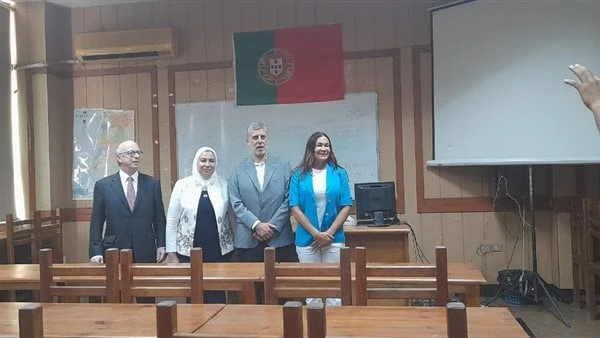 عميد ألسن عين شمس تستقبل سفير البرتغال والمستشارة الثقافية للسفارةاستقبلت الدكتورة سلوى رشاد، عميد كلية الألسن بجامعة عين شمس، سفير البرتغال روي