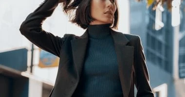 5 أفكار لتنسيق البليزر فى إطلالة مناسبة للجامعة من غير أفورة المرأة والمنوعات مع بدء العام الجامعى الجديد، تتطلع الطالبات إلى تنسيق الملابس التى تجمع