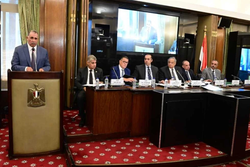 تشريعية النواب توافق على طلب نقيب المحامين بشأن الإجراءات الجنائية وافقت لجنة الشؤون الدستورية والتشريعية بمجلس النواب، والحكومة، خلال اجتماع اللجنة